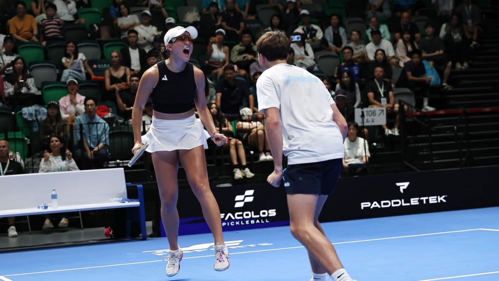 Anna Bright and Hayden Patriquin celebrate a point in mixed doubles at the PPA Tour Asia Hong Kong Slam 2026